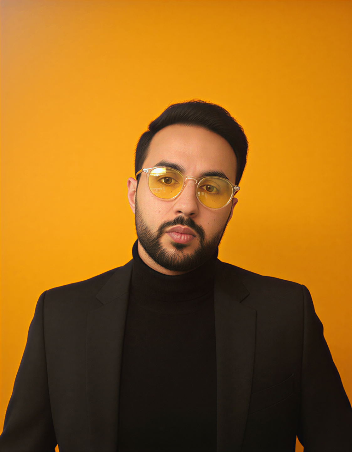 Mousaab Khaldi, holistic coach, in a bold portrait representing whole-person alignment